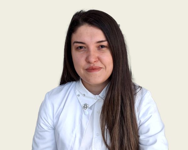 Dr. Andreea Stancioi Andreea Stancioi
