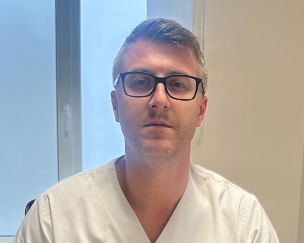 Dr. Alexandru Voinea Dr. Alexandru Voinea